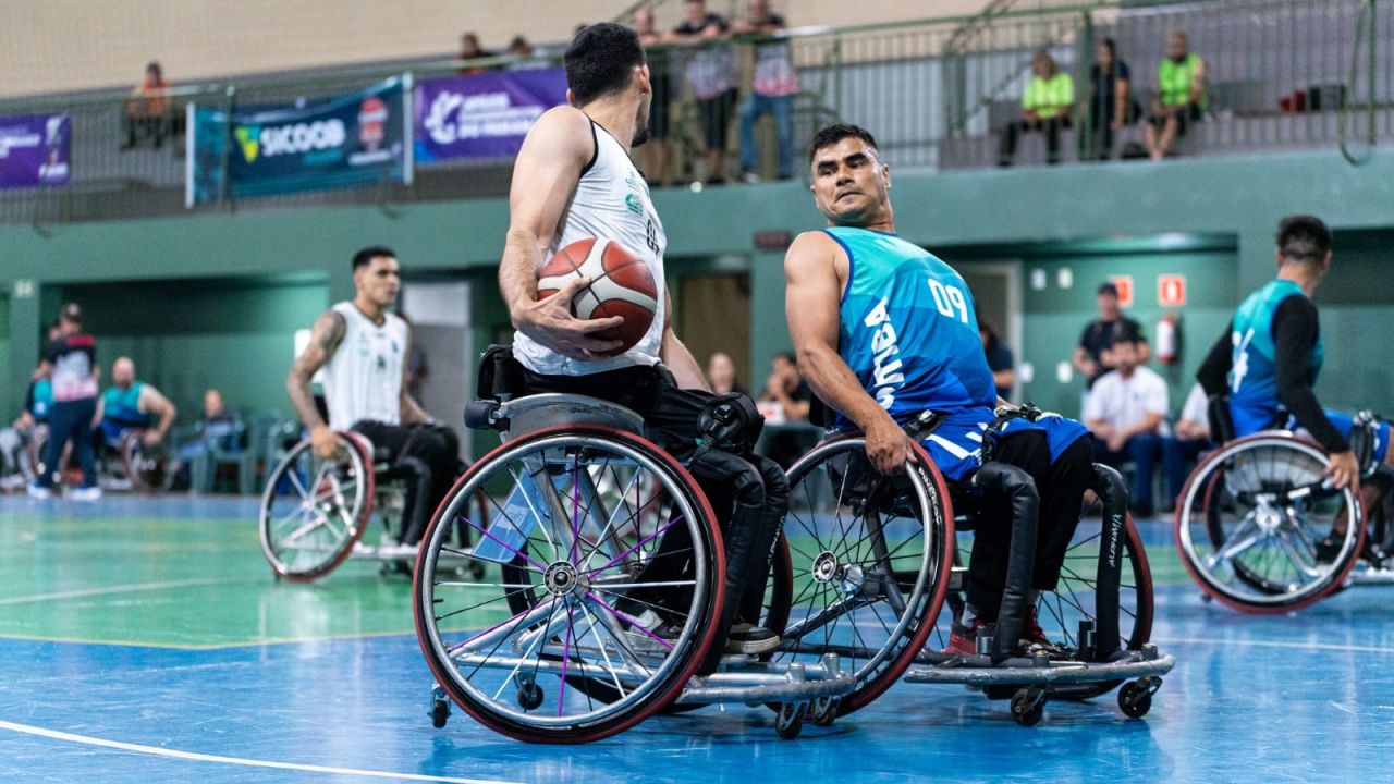 Copa Cascavel de Basquete em Cadeira de Rodas reúne equipes de cinco estados e atletas da Seleção Brasileira