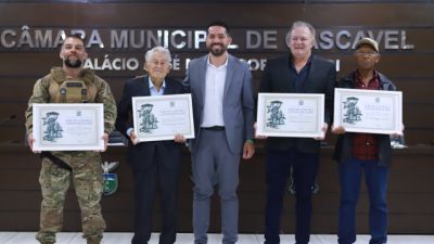 Imagem referente a notícia: Câmara de Cascavel homenageia líderes comunitários, Grupo Beal e unidade da Polícia Penal em sessão solene