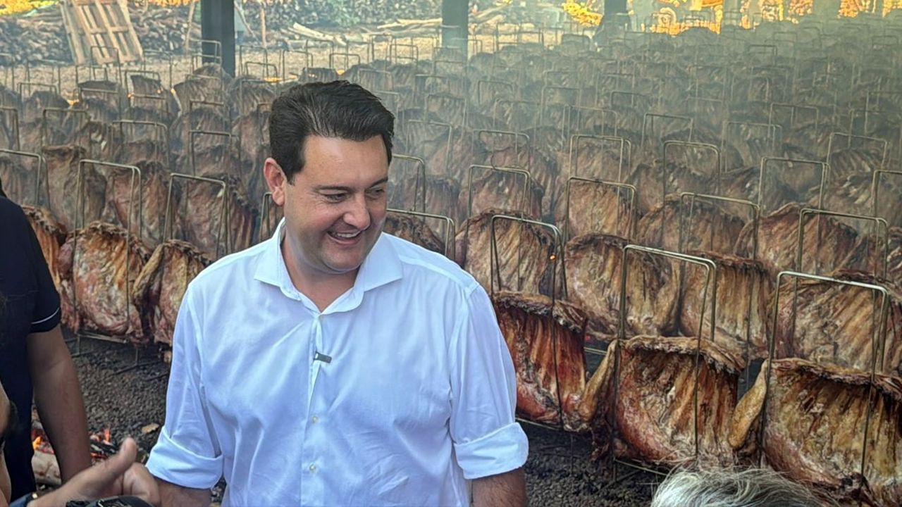 Ratinho Júnior destaca Festa do Trabalhador em Cascavel e anuncia apoio a Sandro Alex para sucessão no Paraná