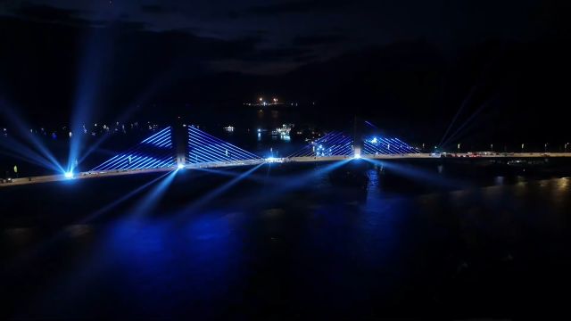 Imagem referente a notícia: Ponte de Guaratuba é entregue e encerra espera de mais de 50 anos no Paraná