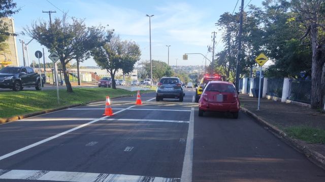 Imagem referente a notícia: Blitz da PM flagra motoristas sem habilitação e recolhe veículos em operação na Região do Lago em Cascavel