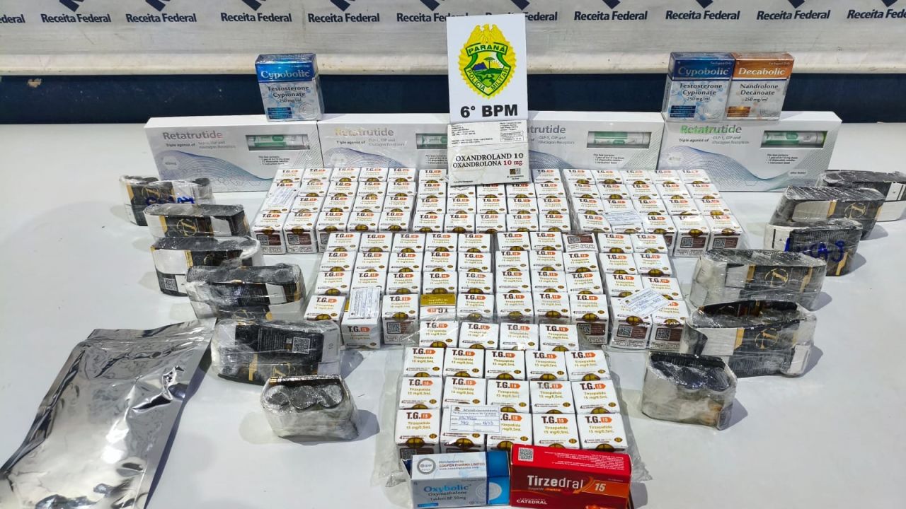 Carga com 450 caixas de medicamentos ilegais é apreendida após suspeito fugir na BR-277, em Cascavel
