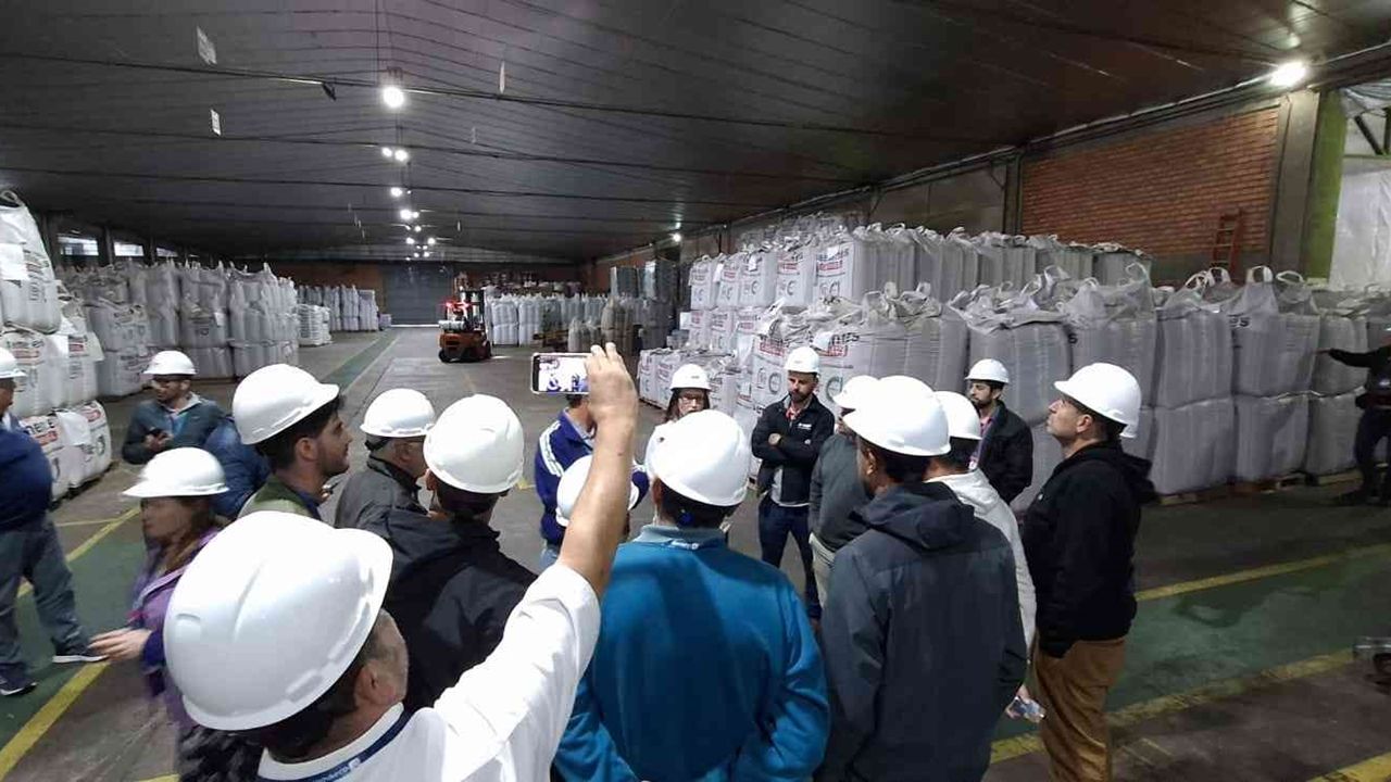 Coopavel recebe produtores rurais argentinos para intercâmbio técnico