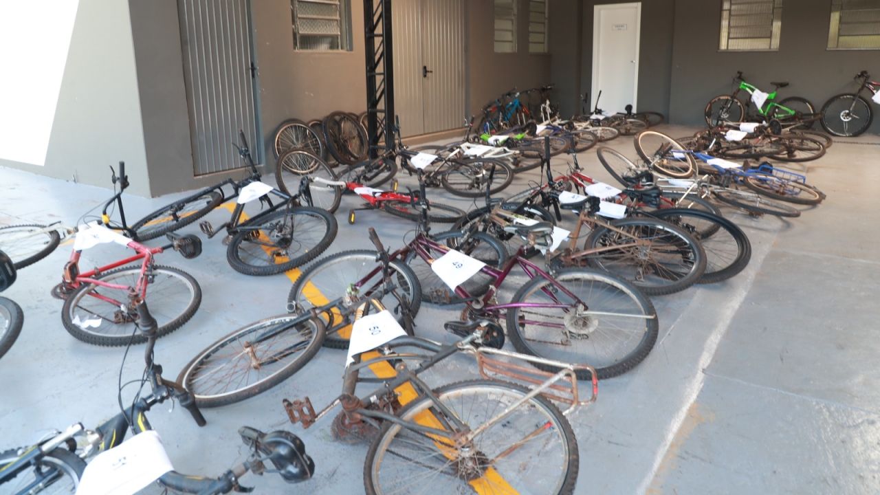 Prefeitura recupera bicicletas furtadas e convoca donos para retirada até dia 30 de maio em Cascavel