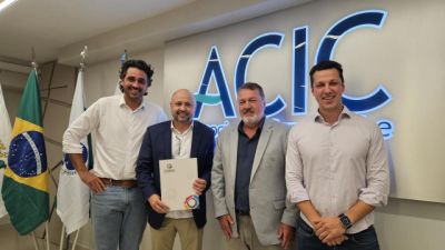 Imagem referente a notícia: CODESC protagoniza encontro com pré-candidato e reforça pautas estratégicas para Cascavel