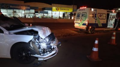Imagem referente a notícia: Colisão traseira entre Jetta e Strada mobiliza socorristas na BR-163 em Capitão Leônidas Marques