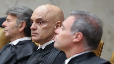 Moraes encaminha a Fachin pedido de investigação contra Mendonça