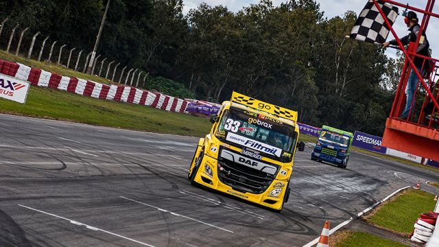 Fórmula Truck encerra festa de Guaporé com vitórias de paranaenses no SpedMax