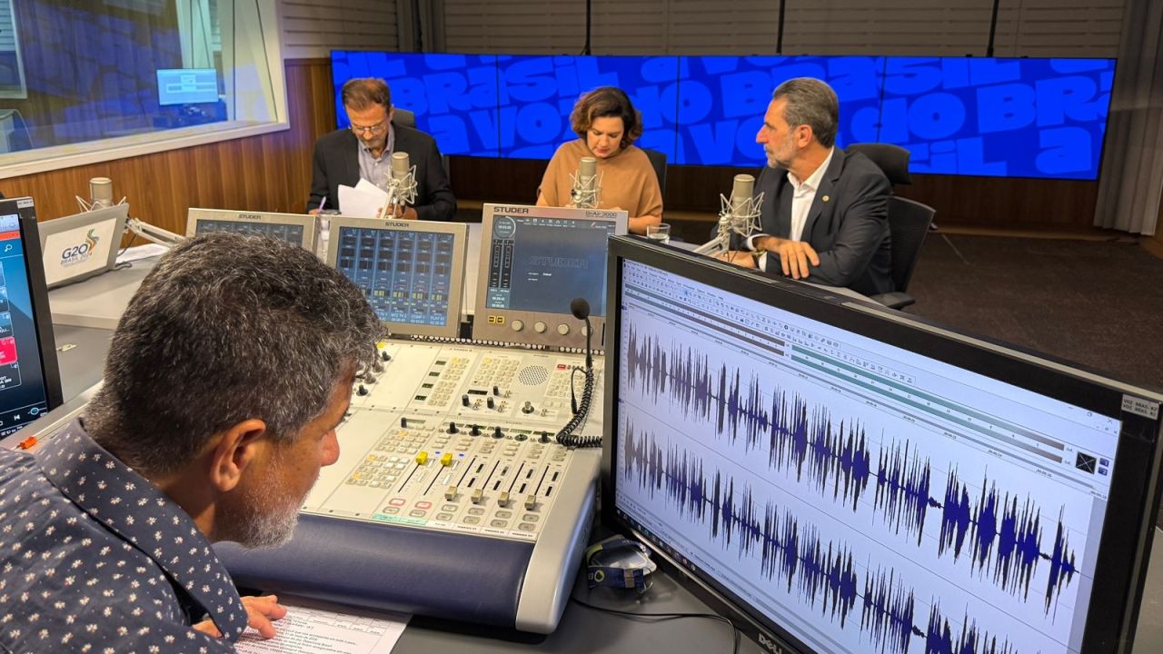 Diretor-geral brasileiro de Itaipu prevê tarifa mais barata para 2027