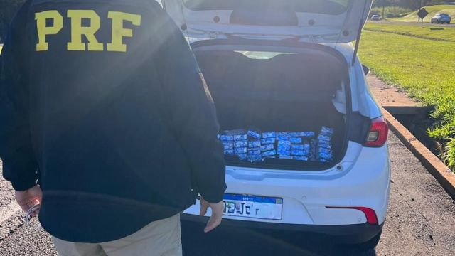 PRF apreende mais de 100 quilos de maconha na BR-277 e motorista é preso em Cascavel