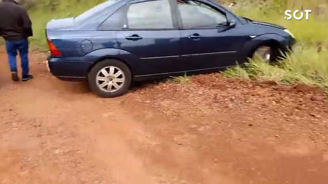 Imagem referente a notícia: Homem foge para área de mata após perseguição policial e carro apreendido no Bairro Universitário