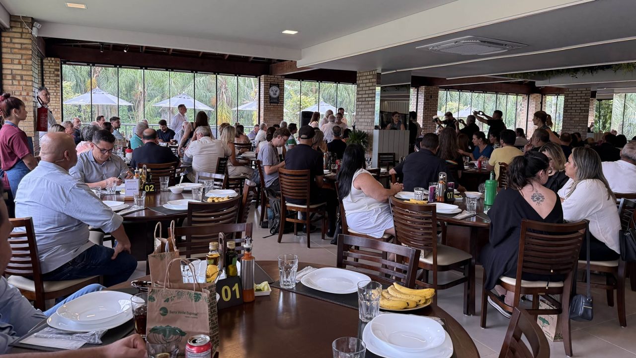 Turismo no Paraná cresce 3,4% e fecha 2025 com estoque de 148 mil empregos