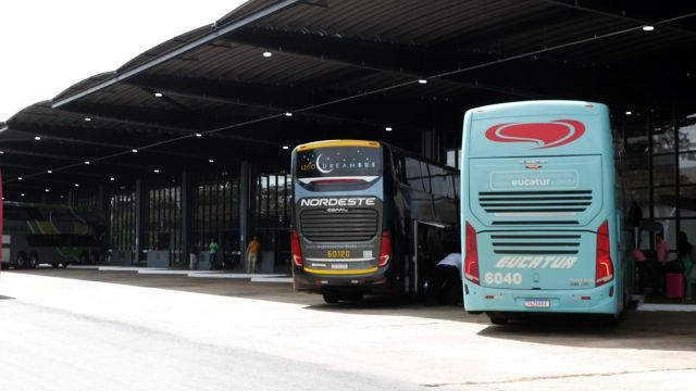 Imagem referente a notícia: Defasada desde 2021, Transitar atualiza tarifa de embarque na Rodoviária de Cascavel