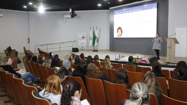 Prefeitura promove palestra sobre TEA e reforça compromisso com inclusão e acolhimento às famílias atípicas