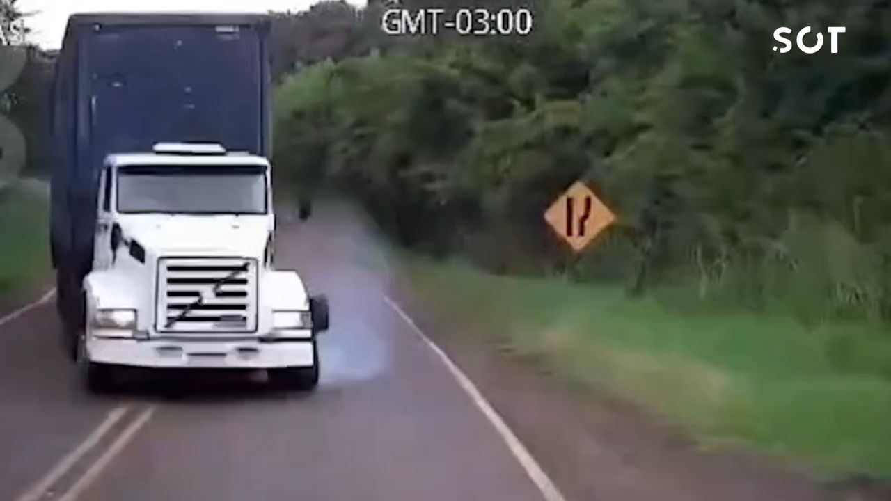 Vídeo revela momento exato de acidente que matou 4 pessoas na PR-545, em Londrina