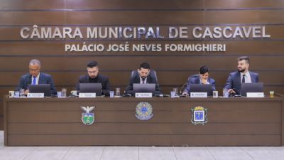 Imagem referente a notícia: Aprovada revisão anual dos servidores do Executivo e do Legislativo em Cascavel