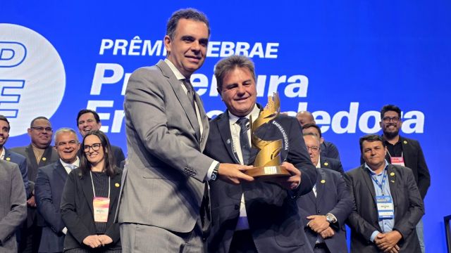 Imagem referente a notícia: Paraná conquista três troféus nacionais no Prêmio Sebrae Prefeitura Empreendedora