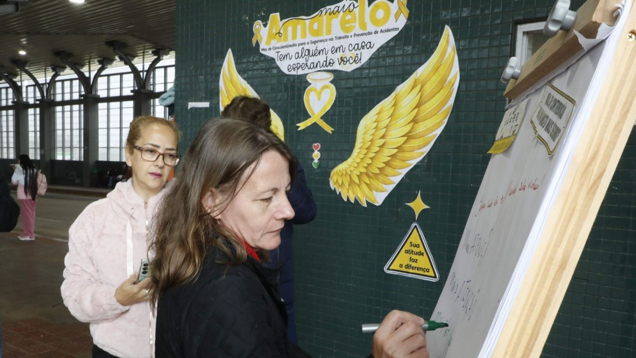 Maio Amarelo: Transitar reforça conscientização no transporte coletivo em Cascavel