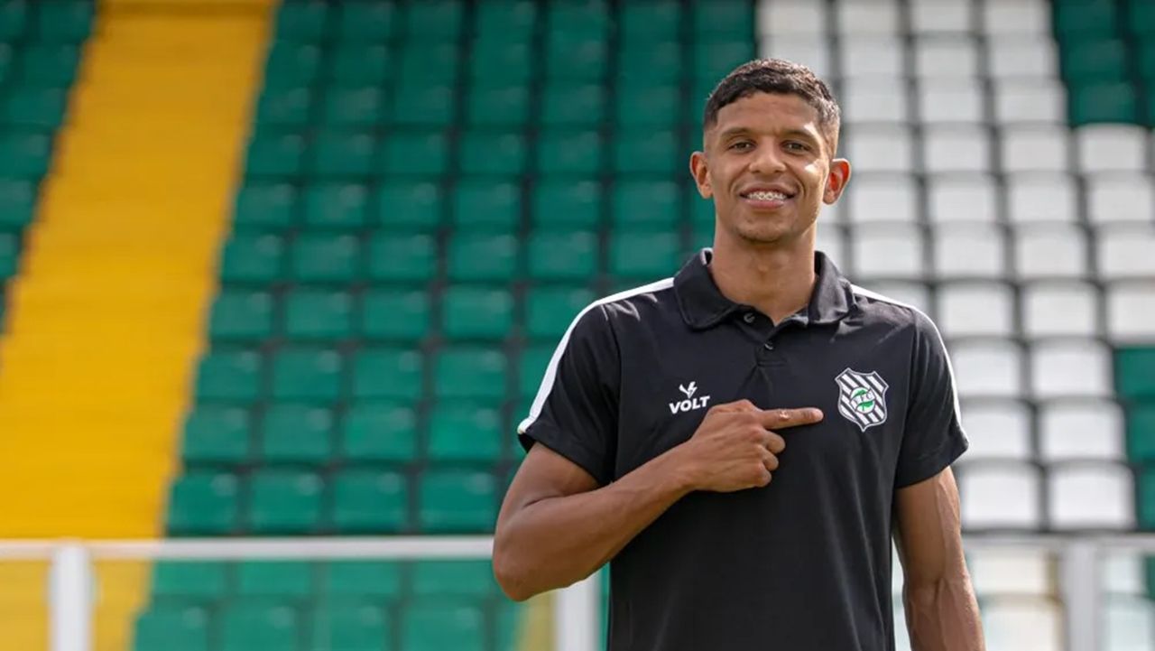Imagem referente a notícia: Figueirense ignora três acordos com o FC Cascavel, acumula dívida milionária e fica a um passo de punição da CBF