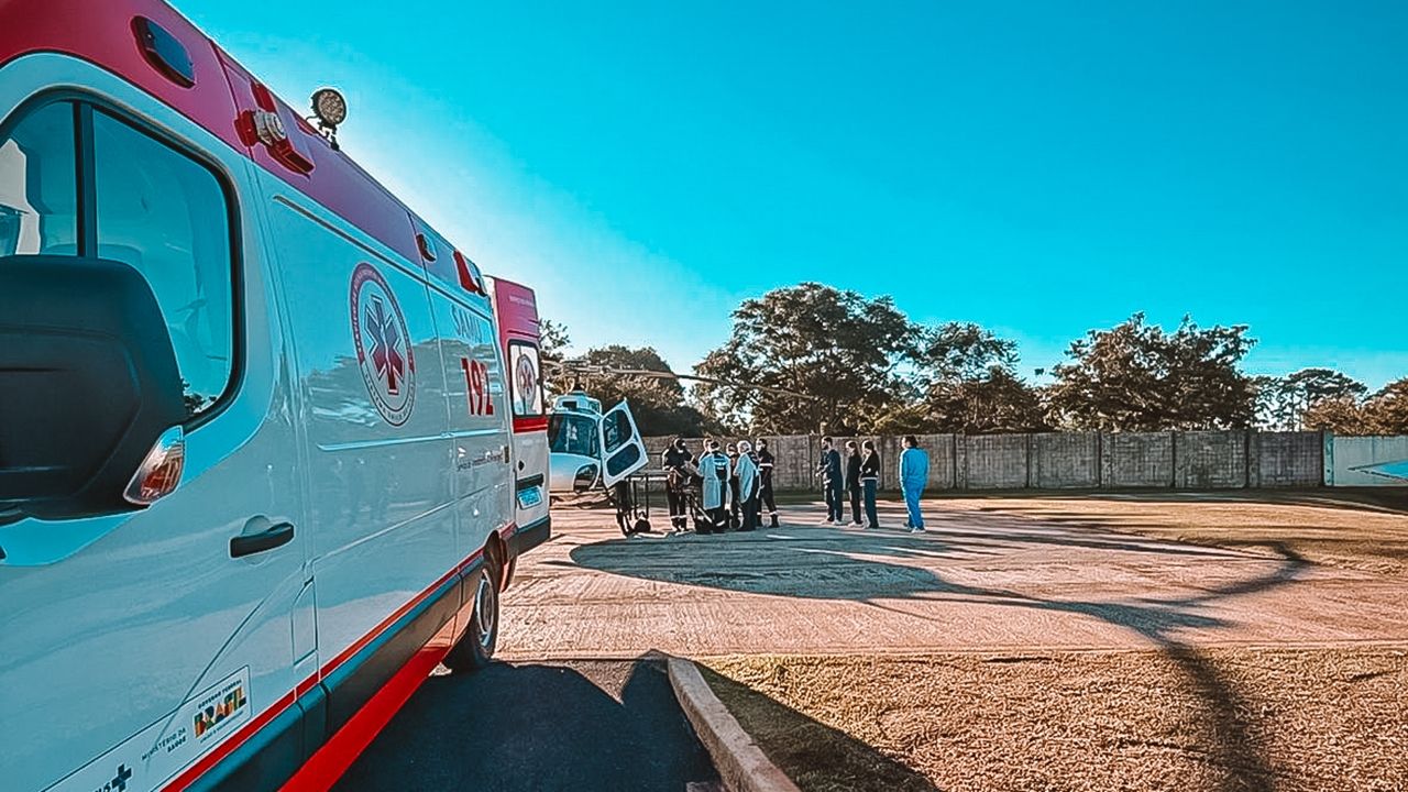 Jovem vítima de acidente é transferido de aeromédico para Londrina
