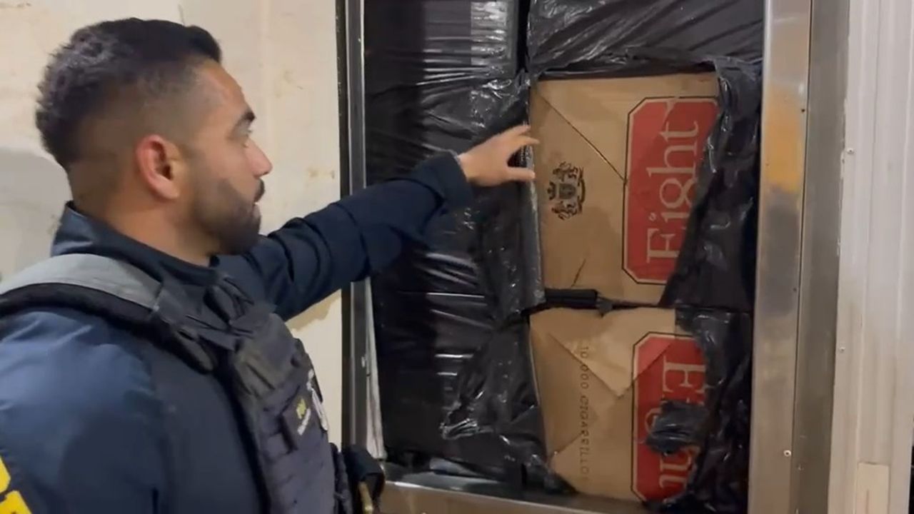 PRF apreende 150 mil maços de cigarros contrabandeados na BR-369 em Cascavel