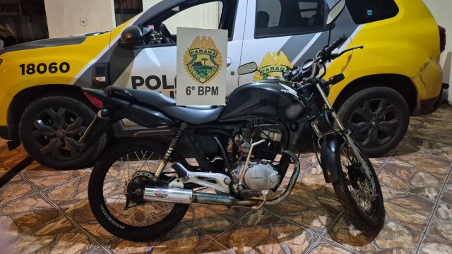 Imagem referente a notícia: Motocicleta com descarga livre é apreendida após denúncias de manobras perigosas em Três Barras do Paraná