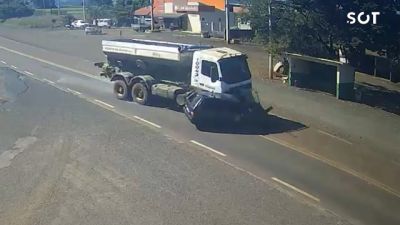 Imagem referente à notícia: Casal de idosos morre em grave acidente entre carro e caminhões na BR-369, em Jandaia do Sul