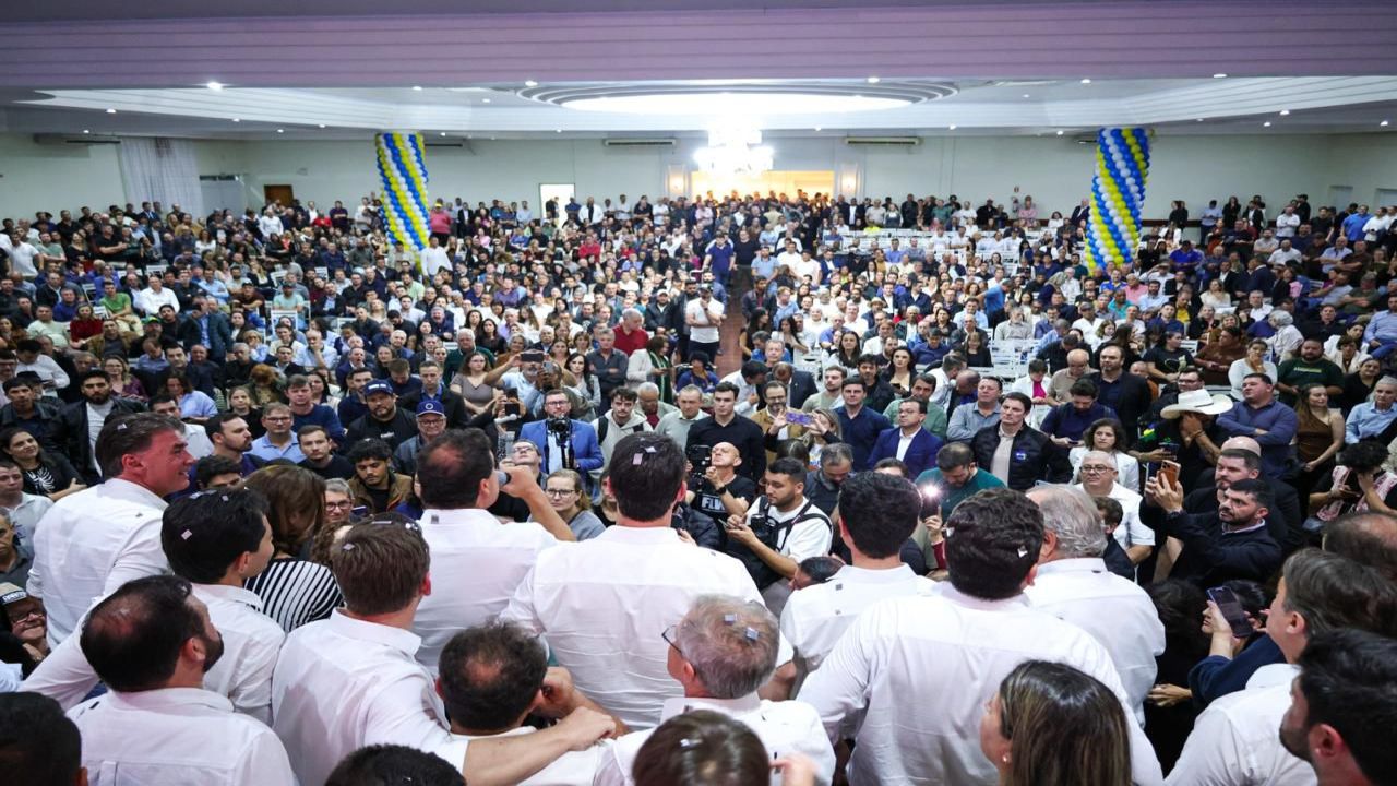 Encontro do PSD em Cascavel reúne mais de 3 mil pessoas e demonstra força política do Oeste