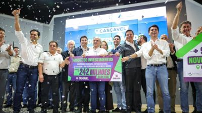 Imagem referente à notícia: Com Ratinho Junior, Gugu Bueno participa de anúncio de R$ 242 milhões em investimentos para Cascavel