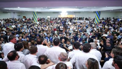 Imagem referente à notícia: Encontro do PSD em Cascavel reúne mais de 3 mil pessoas e demonstra força política do Oeste
