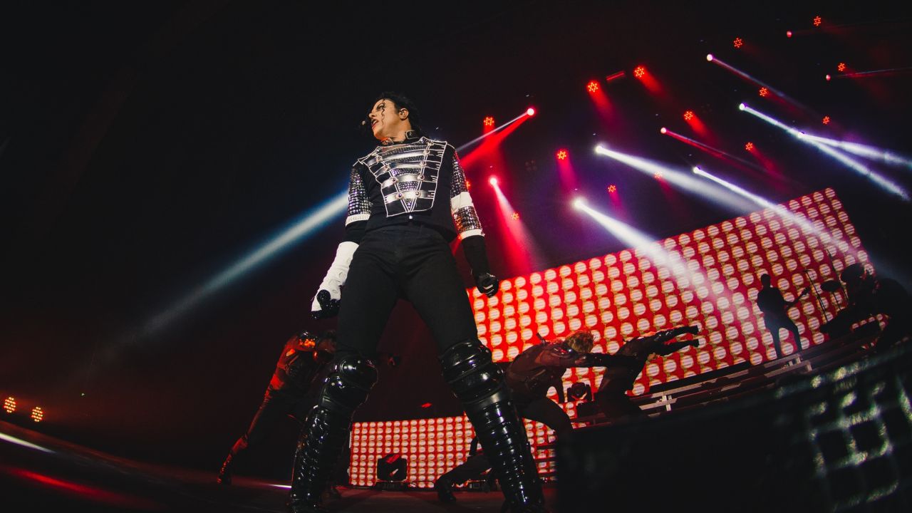 Teatro Guaíra recebe duas apresentações da turnê em homenagem a Michael Jackson