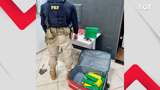 PRF apreende maconha e arma de fogo com passageiro de ônibus na BR-277, em Santa Terezinha de Itaipu