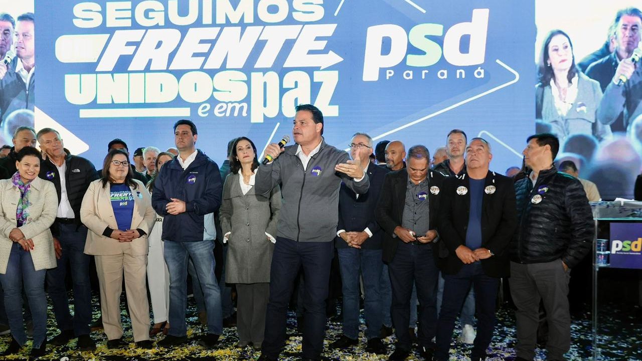 “Vamos seguir o modelo do progresso do Paraná”, diz Sandro Alex em encontro do PSD Paraná em Pinhais