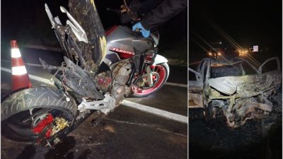 Imagem referente à notícia: Jovem de 23 anos morre após colisão entre carro e moto na BR-376 em Paranavaí; veículo pegou fogo