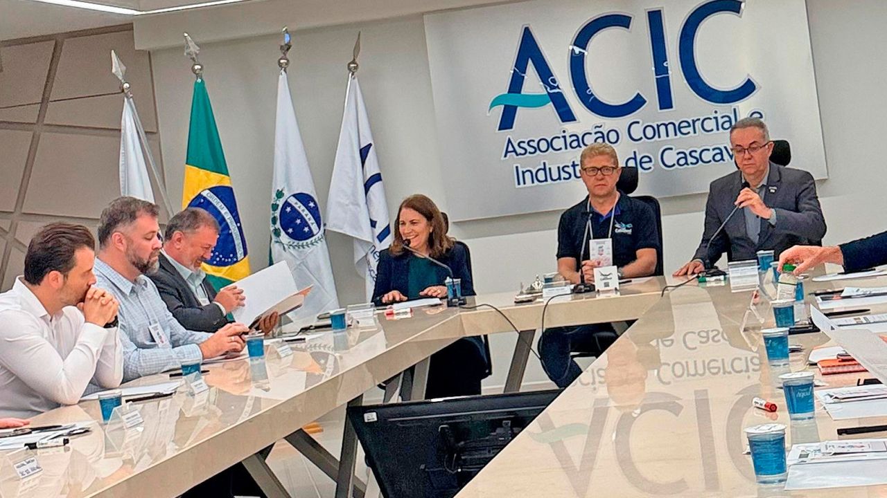 Encontro em Cascavel debate desenvolvimento mútuo do turismo na Região Sul