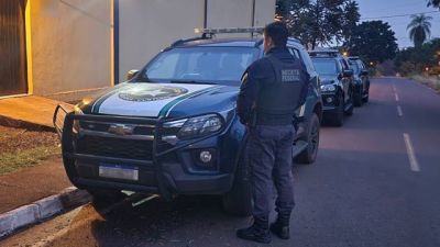 Imagem referente à notícia: Operação Sicarius mira grupo que movimentou R$ 375 milhões com contrabando na fronteira do Paraná