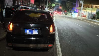 Imagem referente à notícia: Motorista é preso por embriaguez ao volante após colisão no Centro de Cascavel
