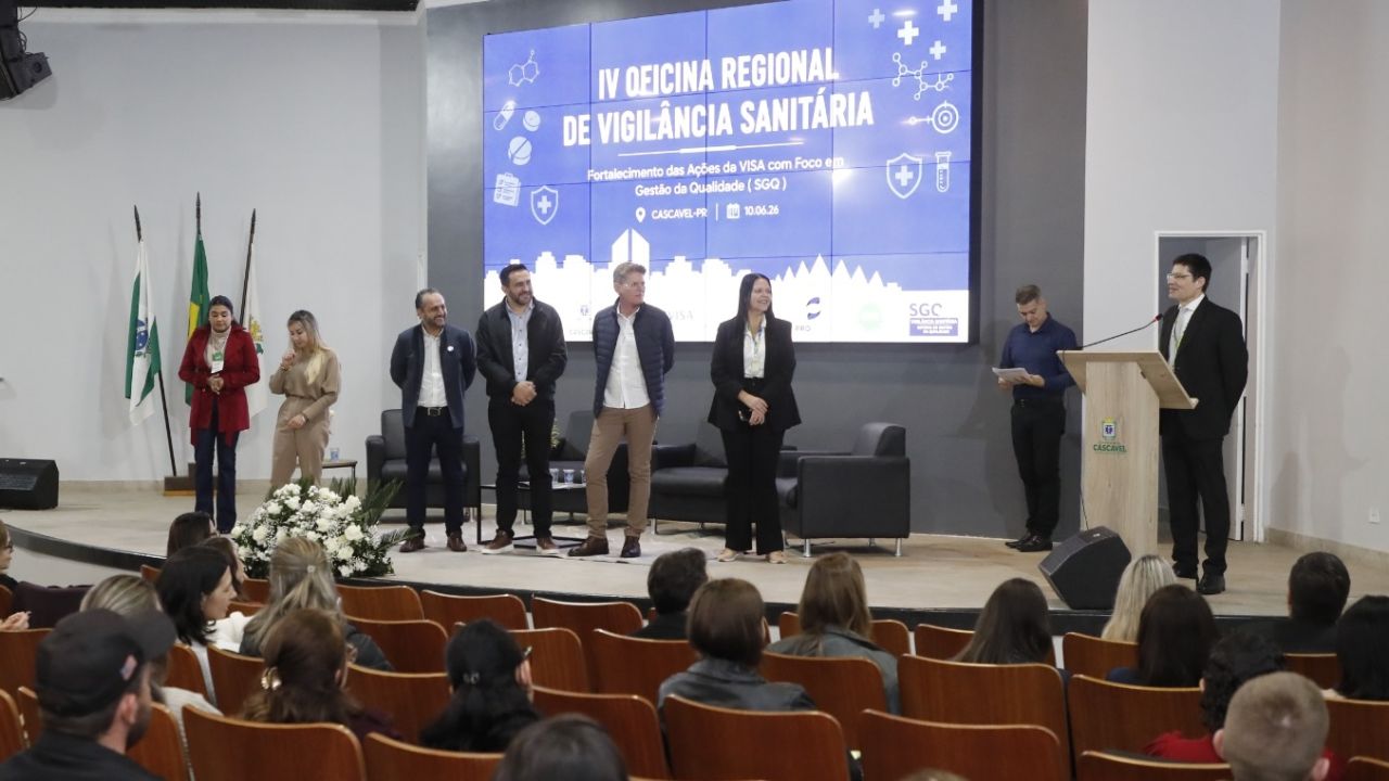 Cascavel sedia etapa estadual de projeto da Anvisa e entrega primeira certificação do Selo de Confiança Sanitária Municipal