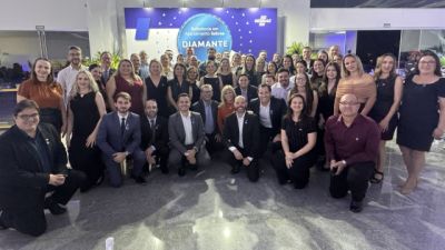 Imagem referente à notícia: Região Oeste do Paraná conquista 12 Selos Diamante e se destaca no atendimento aos pequenos negócios