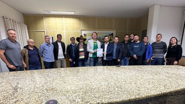 Deputado Zeca Dirceu entrega R$ 400 mil para reforçar a saúde de Itaipulândia