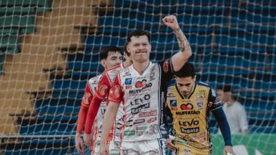 Imagem referente à notícia: Cascavel Futsal vence o Paraná Clube em Curitiba e embala na Série Ouro do Paranaense