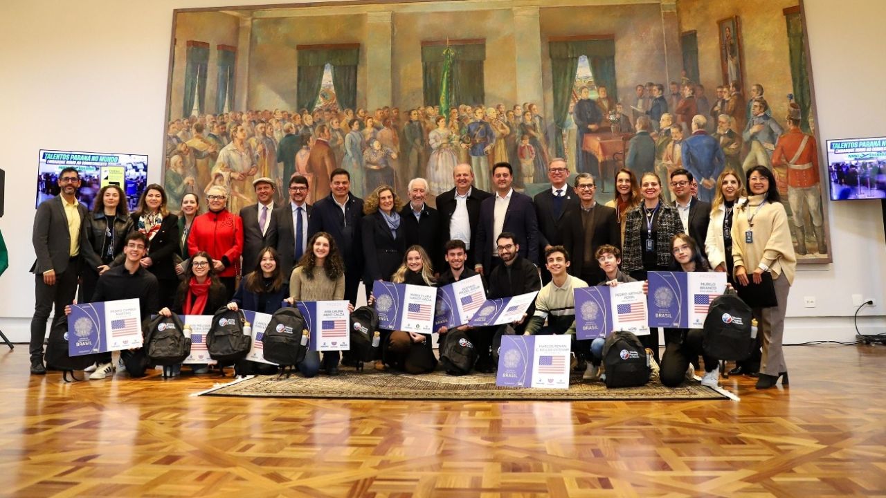 Sete alunos da Unioeste estão entre os 10 selecionados para intercâmbio
