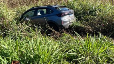 Imagem referente à notícia: Acidente com três veículos na BR-369 em Cascavel mobiliza equipes e causa lentidão no trânsito