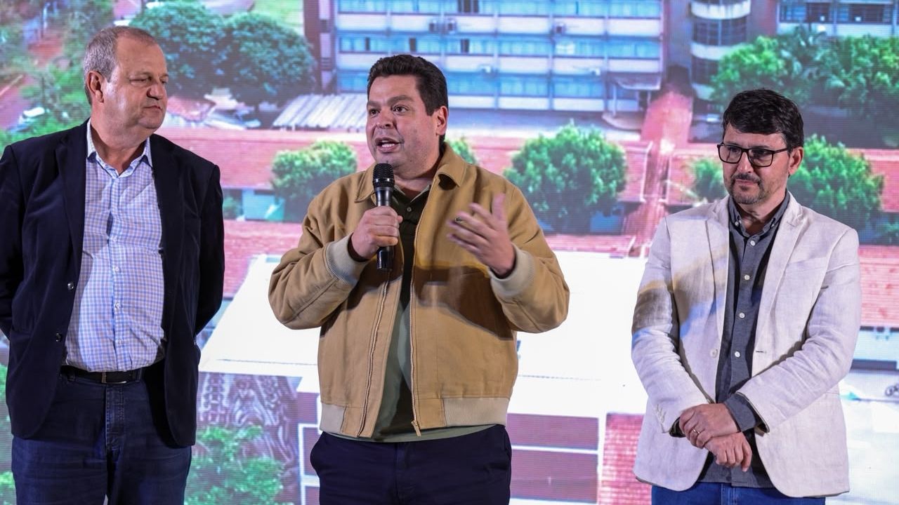 Parceiro da Unioeste, Gugu Bueno reforça apoio no lançamento do Paraná Faz Ciência