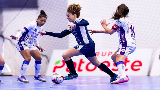 Stein Cascavel vence o Patinhas, mantém 100% no Paranaense e mira duelo pela Liga Feminina de Futsal