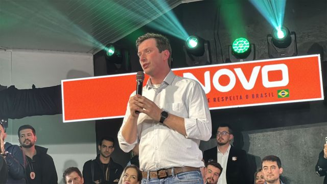 Henrique Mecabô lança pré-candidatura a deputado federal em evento lotado com Moro, Dallagnol e Filipe Barros em Cascavel