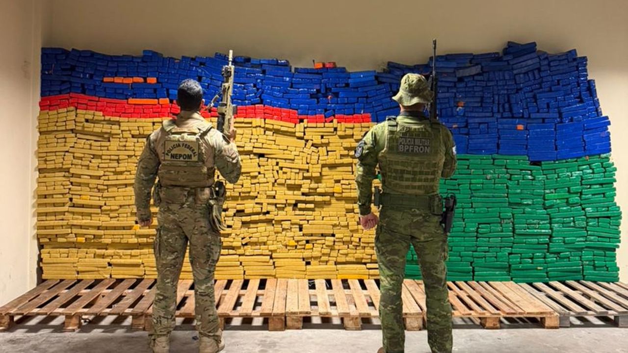Ações integradas da PMPR e Polícia Federal apreendem 2,7 toneladas de maconha