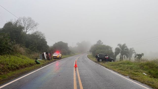 Colisão frontal entre Pajero e Classic deixa três feridos na PR-471 em Catanduvas