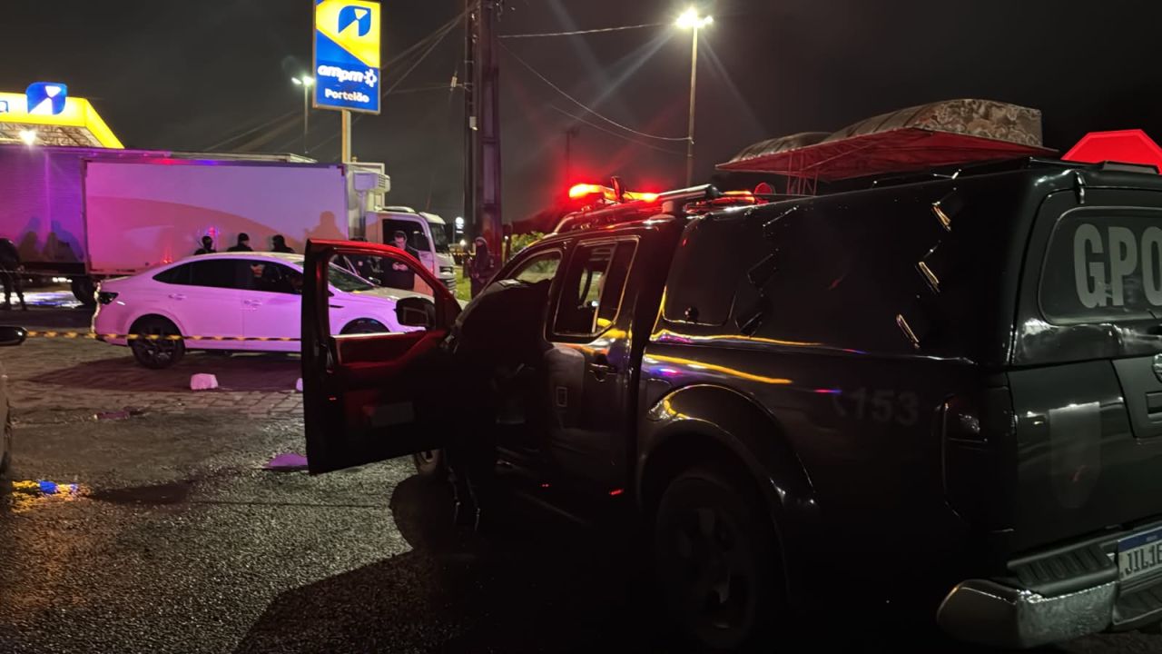 Homem de 50 anos é encontrado morto dentro de carro em posto às margens da BR-277 em Cascavel