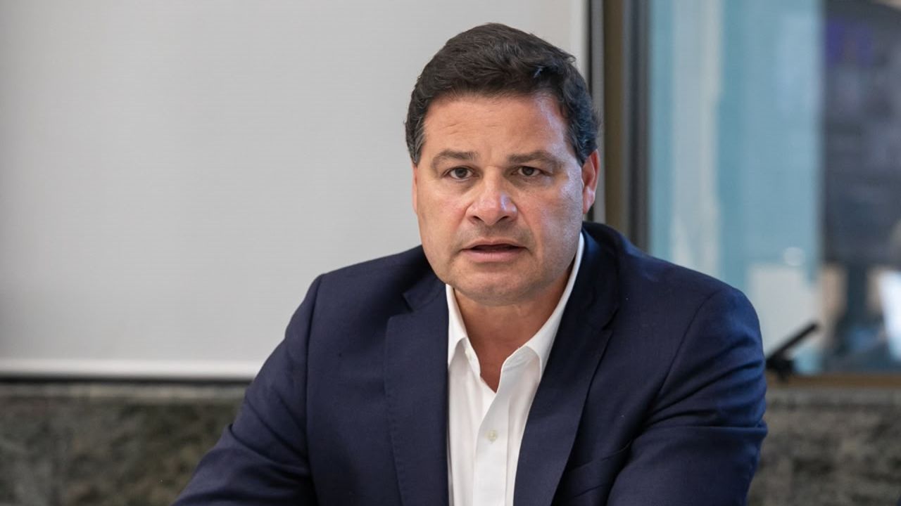 Sandro Alex defende continuidade de intercâmbios para estudantes da rede estadual